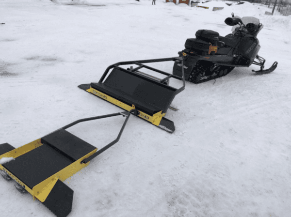 SNO-MASTER 48 with razor and track setter