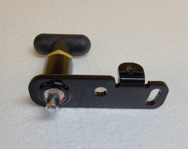 DeTRAKOR Locking Pin and Bracket - Image 3